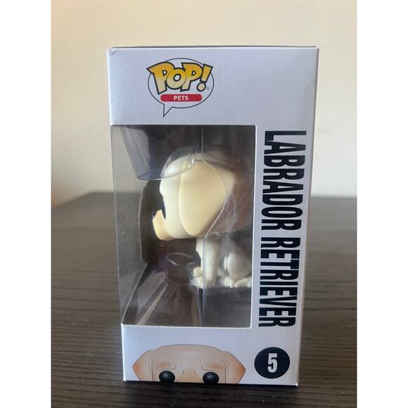 VAULTED Labrador Retriever Funko Pop #5 Pets Pet Vinyl Figurine Dogs Dog Animals - Picture 4 of 6